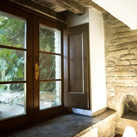 Castel D'arno - Autogestione Villa Pianello (Umbria)